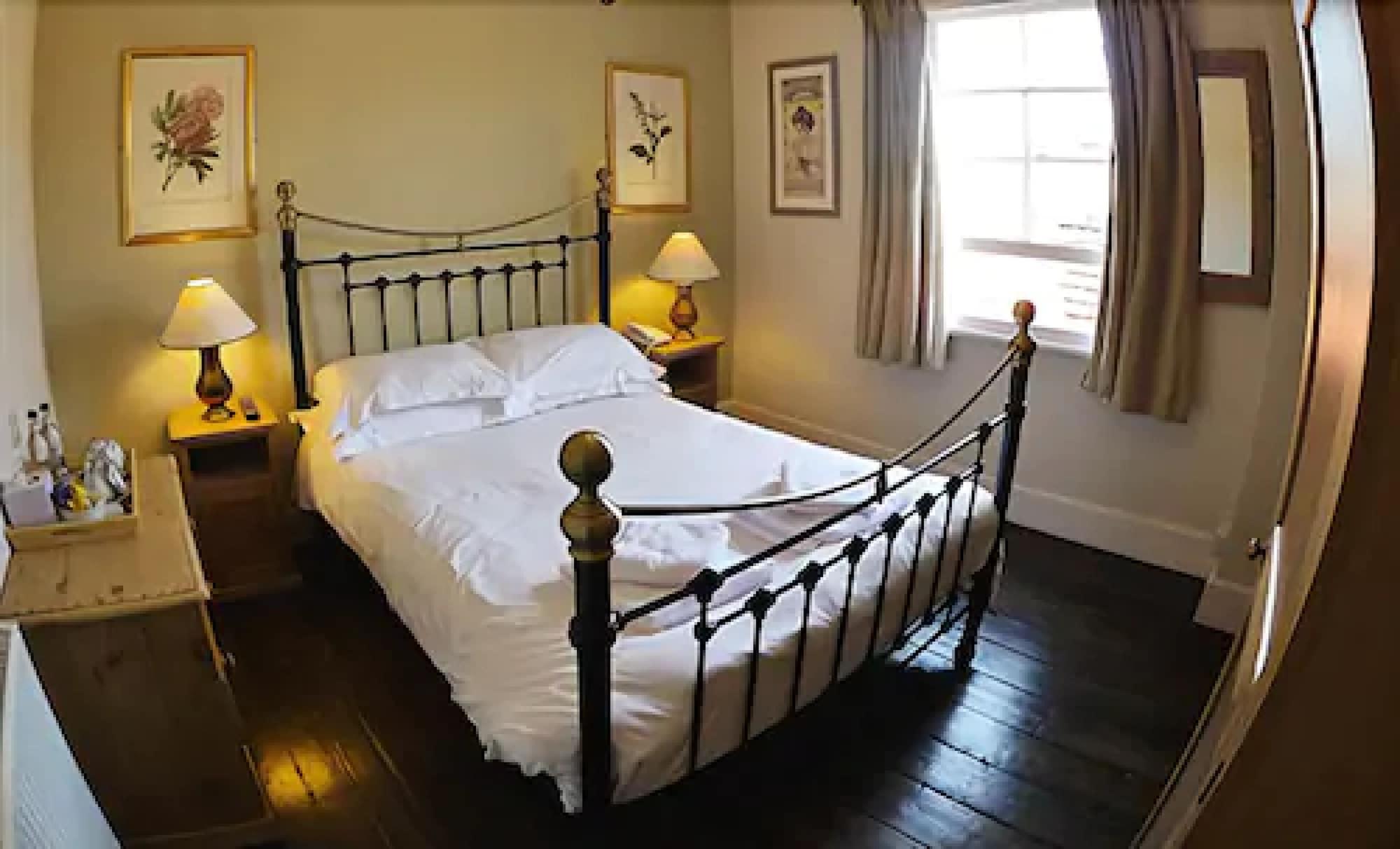The White Hart Inn Winchcombe Extérieur photo