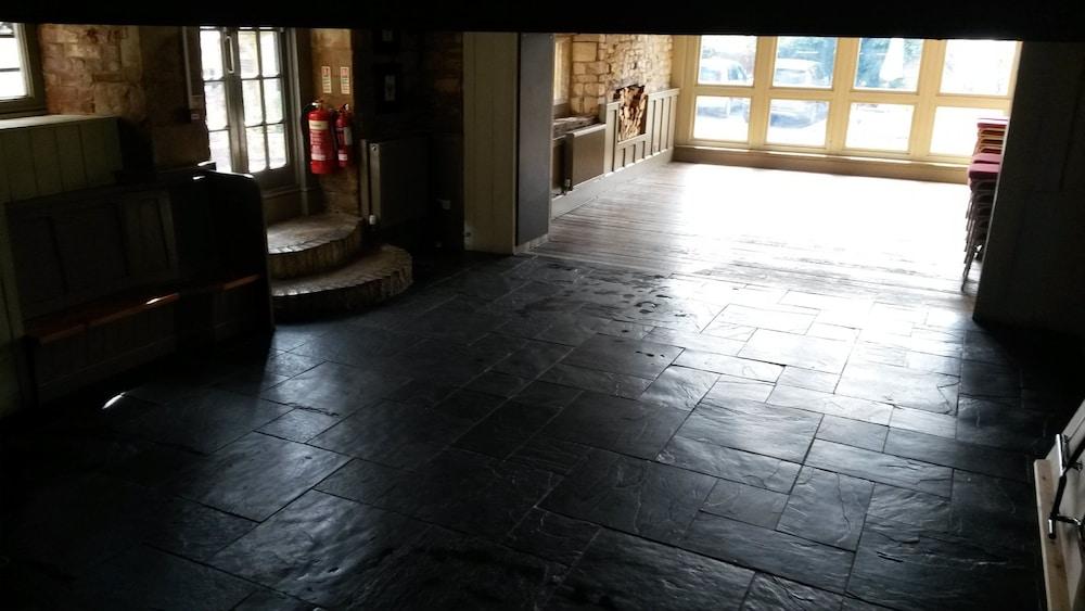 The White Hart Inn Winchcombe Extérieur photo