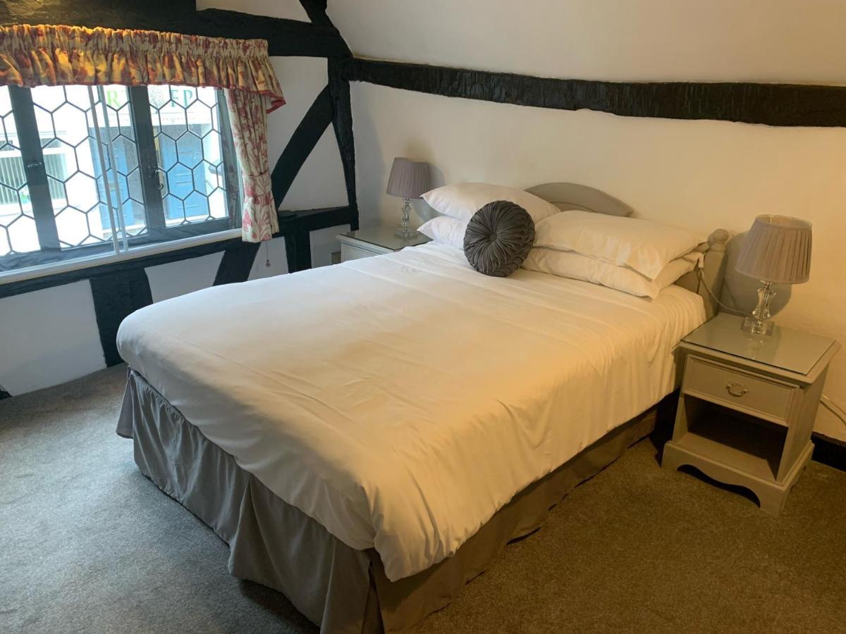 The White Hart Inn Winchcombe Extérieur photo