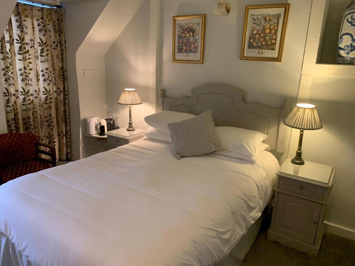 The White Hart Inn Winchcombe Extérieur photo
