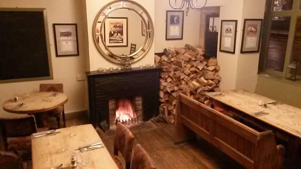 The White Hart Inn Winchcombe Extérieur photo
