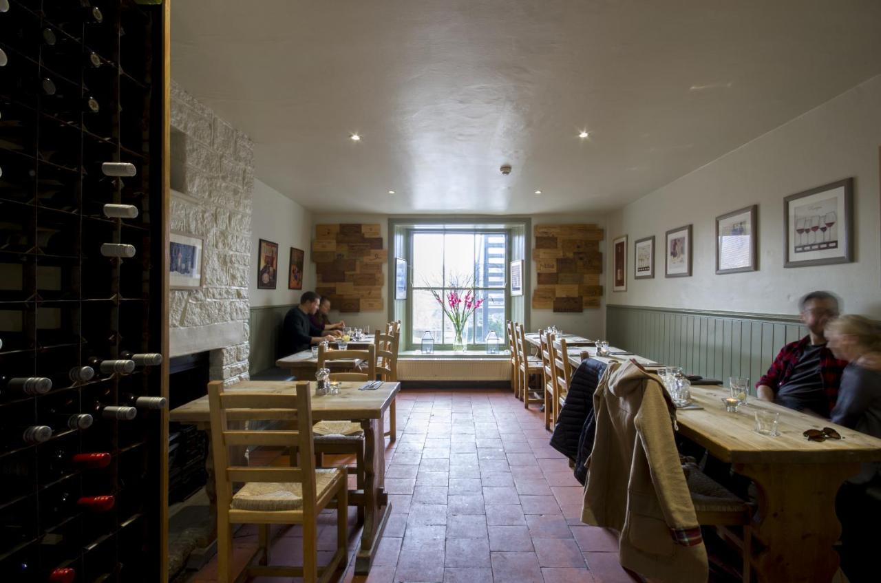 The White Hart Inn Winchcombe Extérieur photo